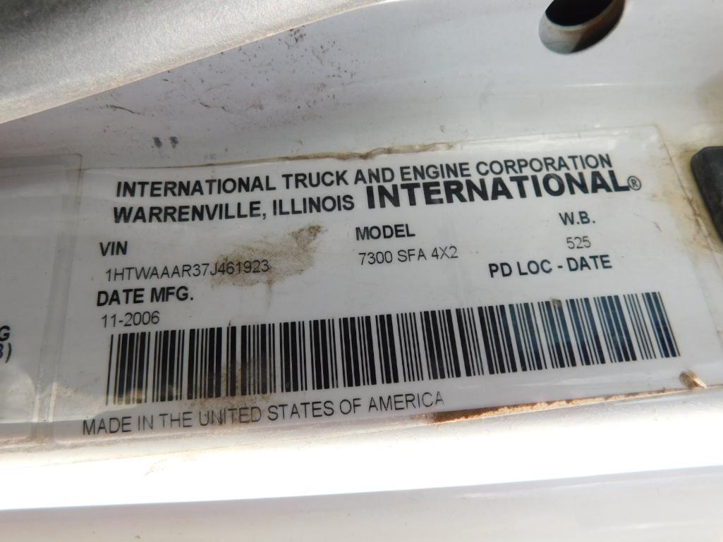 2007 International 7000 Service Truck, VIN 1HTWAAAR37J461923, 68,461 Miles Indicated