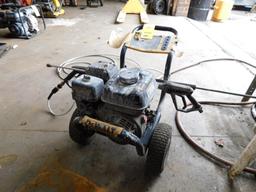 DeWalt 3400 psi Gas Pressure Washer w/(2) Wands