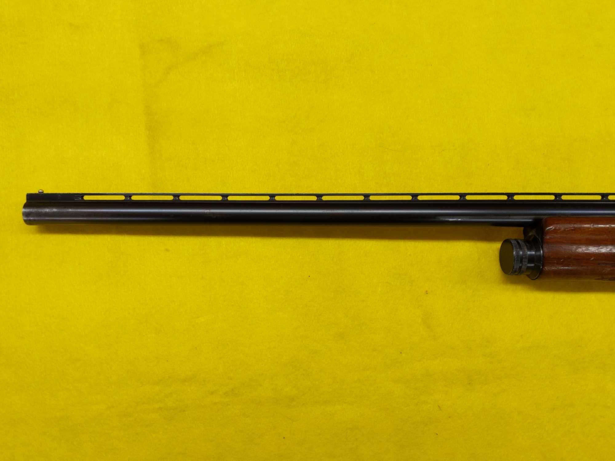 Browning 20 20 ga Semi-Automatic Shotgun SN 9Z29074