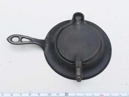 Wagner Manufacturing Company Waffle Iron 1450 Sydney o