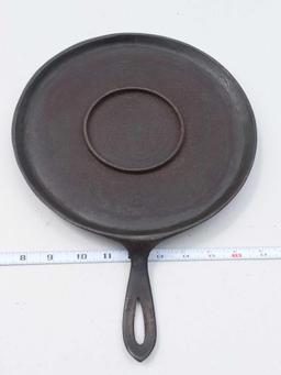 Griswold 8" Round Griddle