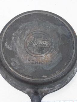 Griswold Erie 701 E Cast Iron Skillet w/Self Basting Skillet Cover No.7 467