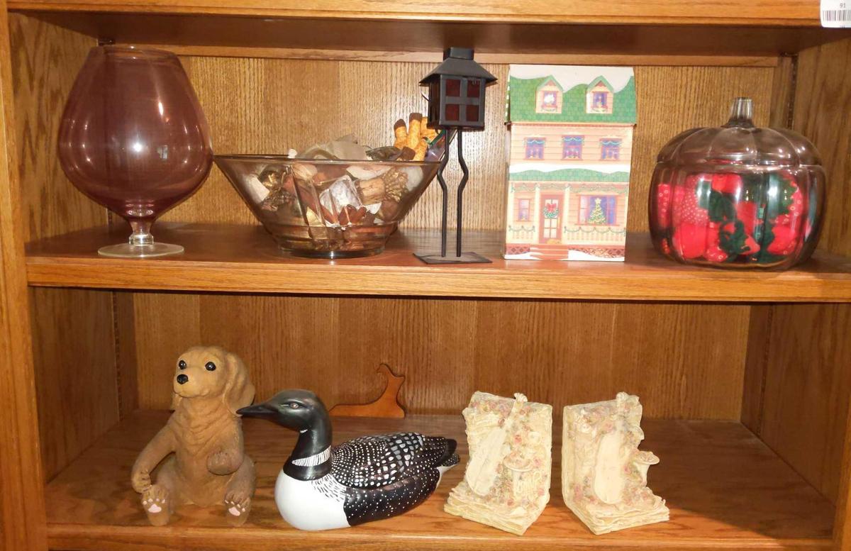 Household Decorations (Both Shelves)