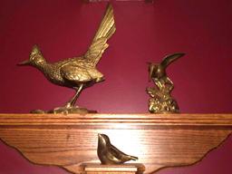 Brass Road Runner, Humming Bird & Bird Lot w/Shelf