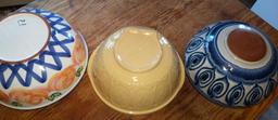 Green's Mixing Bowl w/2 Additional Bowls