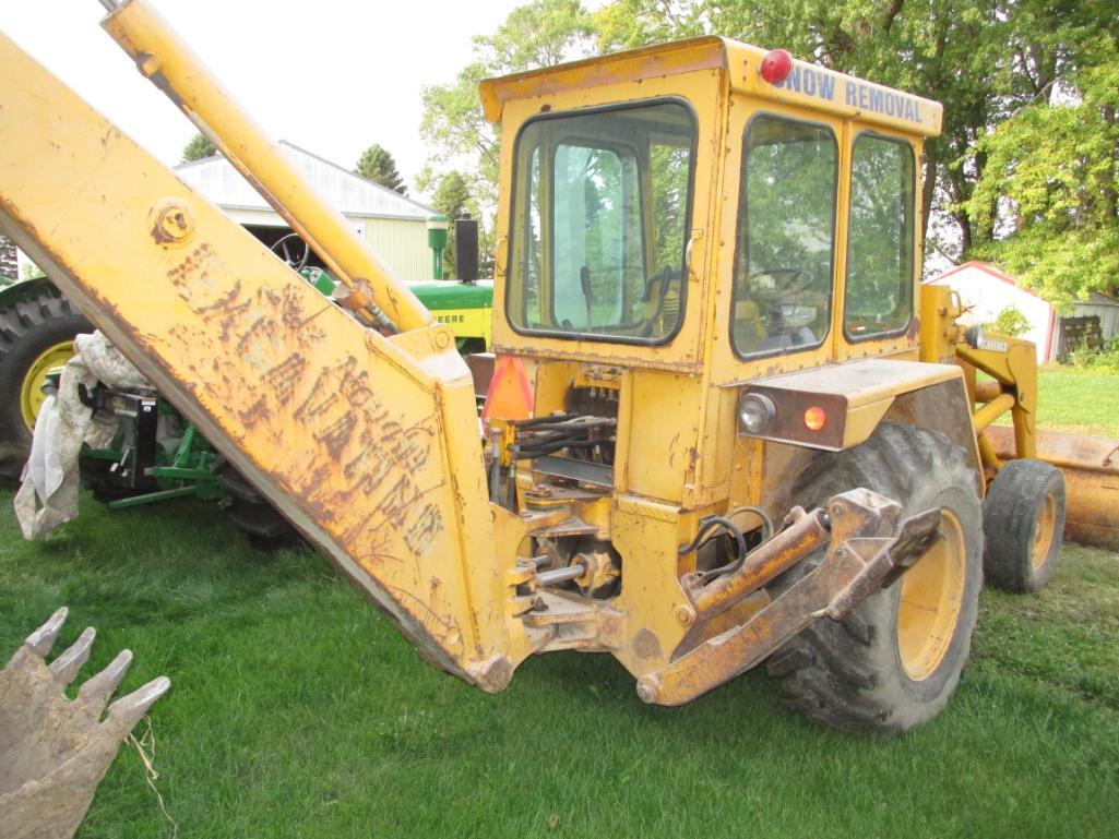 John Deere 410 Loader / Backhoe