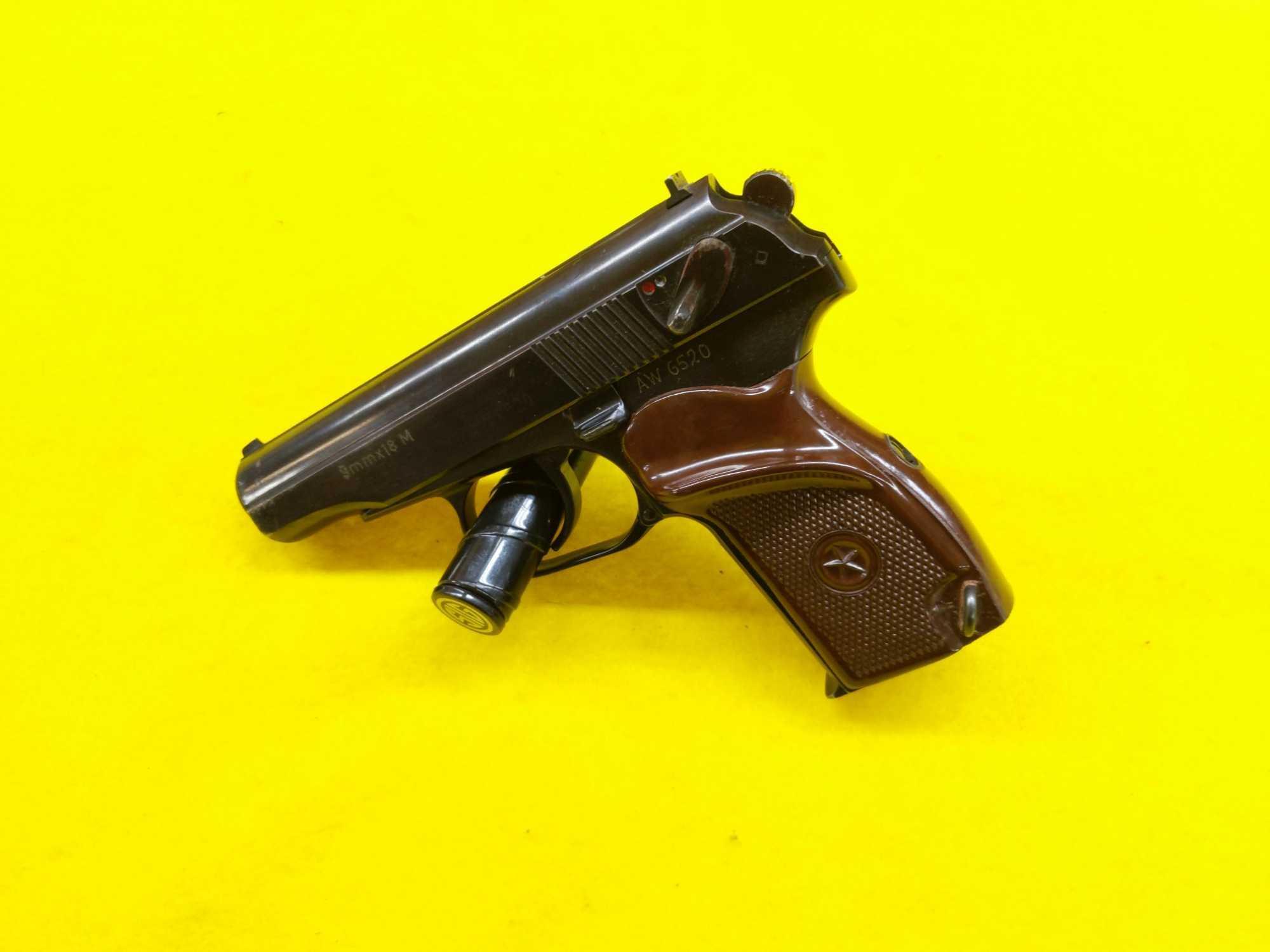 East German Makarov 8 Shot, Semi Auto Pistol with 3 Magazines SN-AW6520 Matching