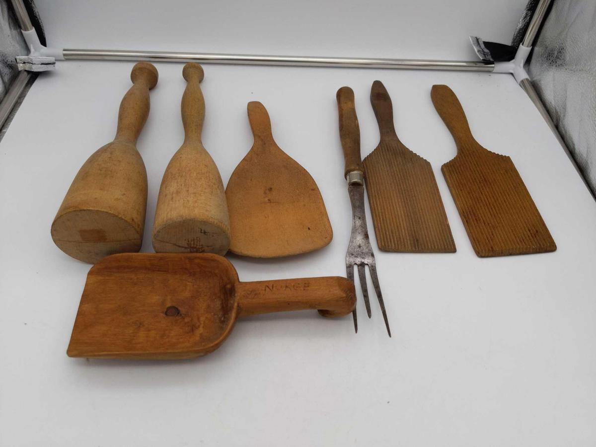 Wood Kitchen Utensil Lot