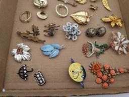 Costume Jewelry Pins Lot