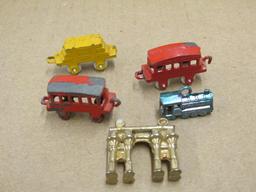 MINI METAL TRAINS - CRACKER JACKS