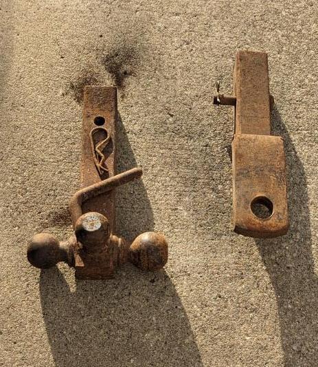 PAIR OF TRAILER HITCHES, 1 MULTI (3) BALL HITCH & 1 PIN HITCH