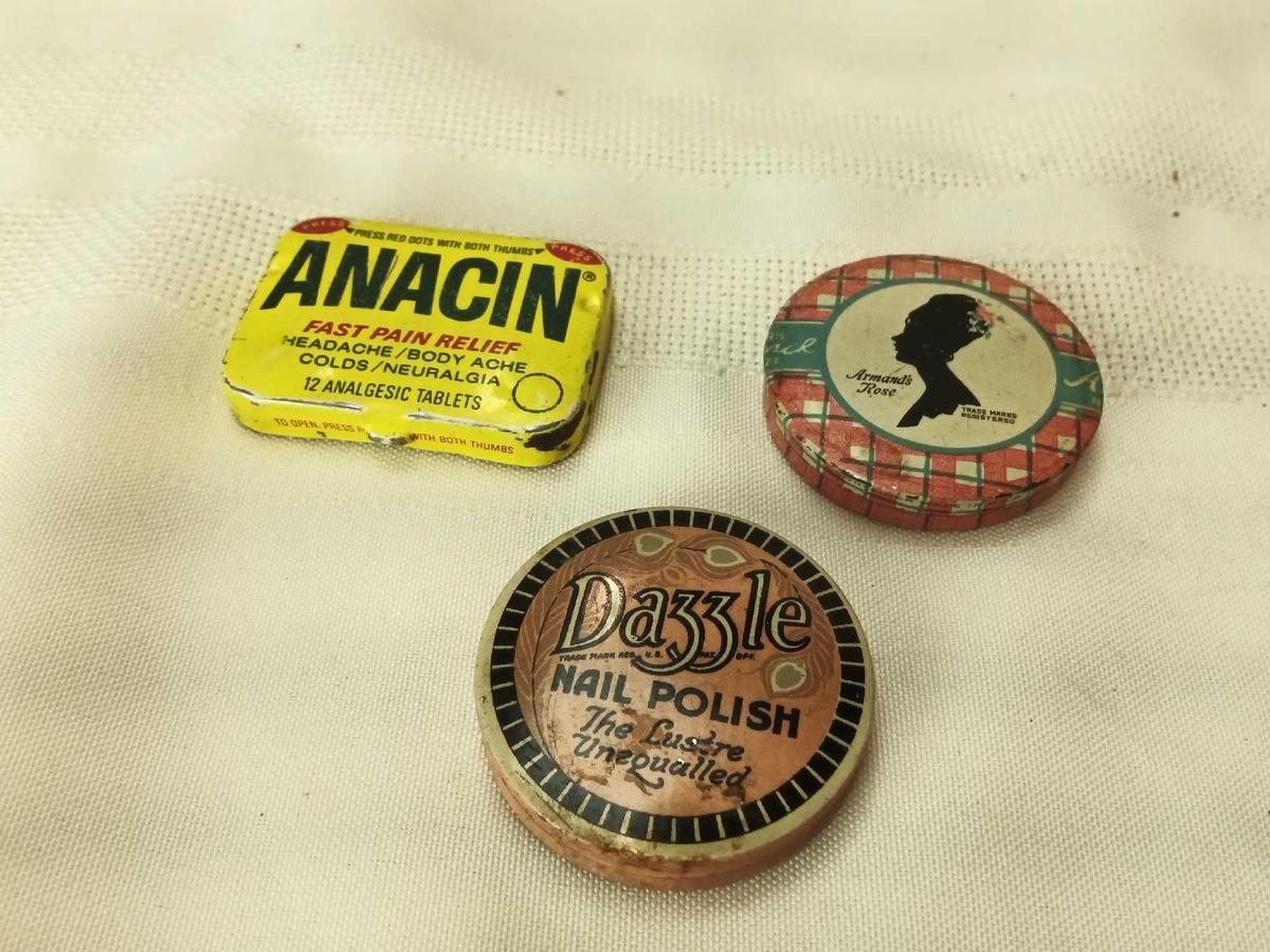 ASSORTED ADVERTISING POCKET TINS 1 1/2"