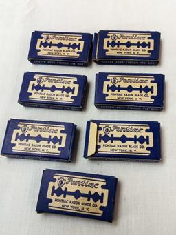 VINGTAGE PONTIAC RAZOR BLADES