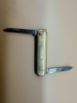 SET OF 4 DECORATIVE HANDLE MINIATURE POCKET KNIVES