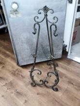 METAL EASEL FOR PICTURE 39" FLOOR TYPE. PICK UP ONLY