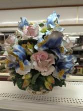 BEAUTIFUL CERAMIC FLOWER BASKET PICKUP ONLY