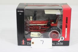 #7 INTERNATIONAL 1456 TRACTOR 1/16-SCALE PRECISION KEY SERIES NO. 8 (NIB)