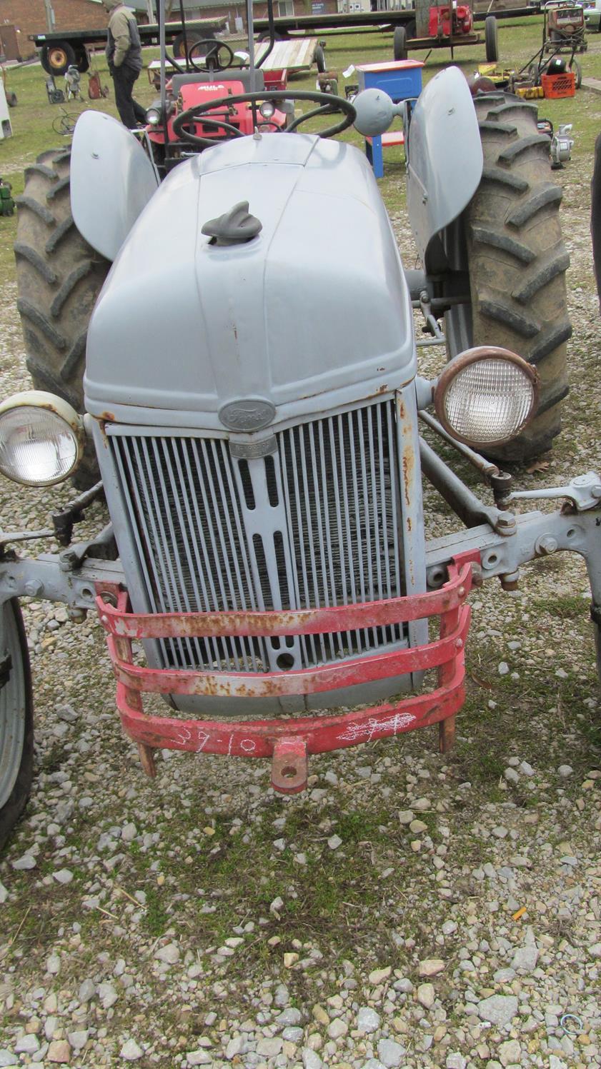 39-10 - FORD 9N WIDE-FRONT TRACTOR (GAS)