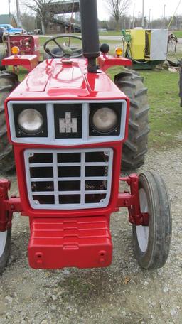 39-15 - INTERNATIONAL HARVESTER 284 GAS WIDE-FRONT TRACTOR