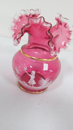 10" Mary Gregory vase with ruffled top and gold accents