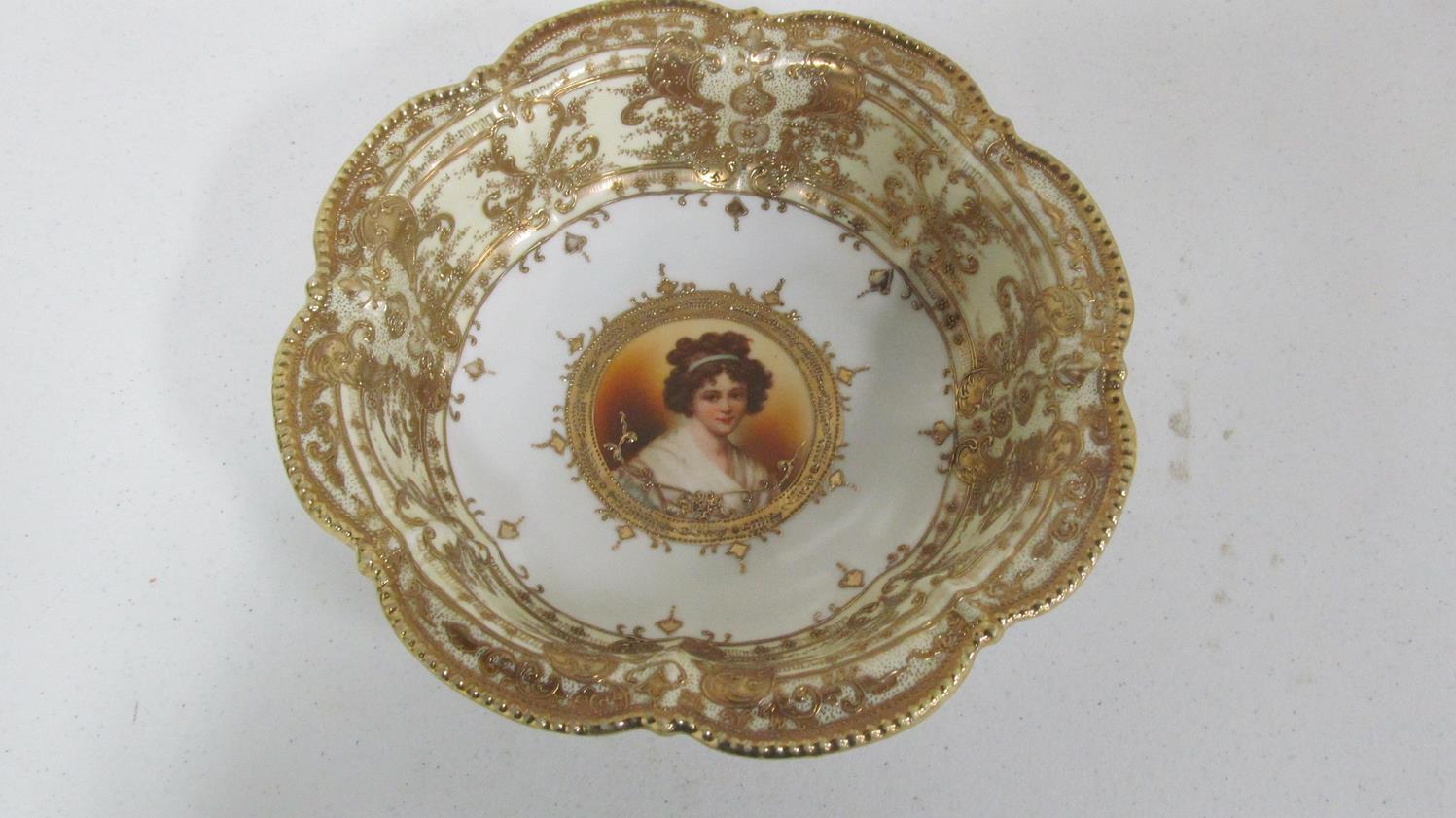 11.5" Portrait serving bowl w/gold over all decoration