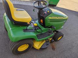 John Deere Lx 255 Mower W/48" Deck, 15-hp Motor (small Crack To The Hood & Tear In The Seat)