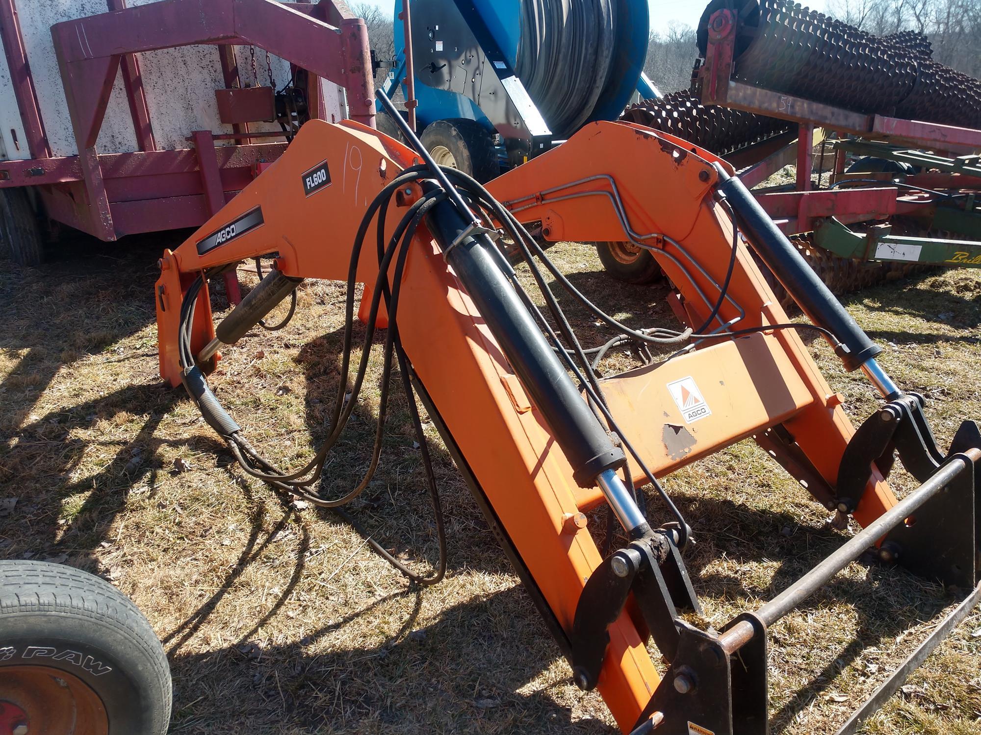 Agco FL600 hydraulic front loader (does not includ