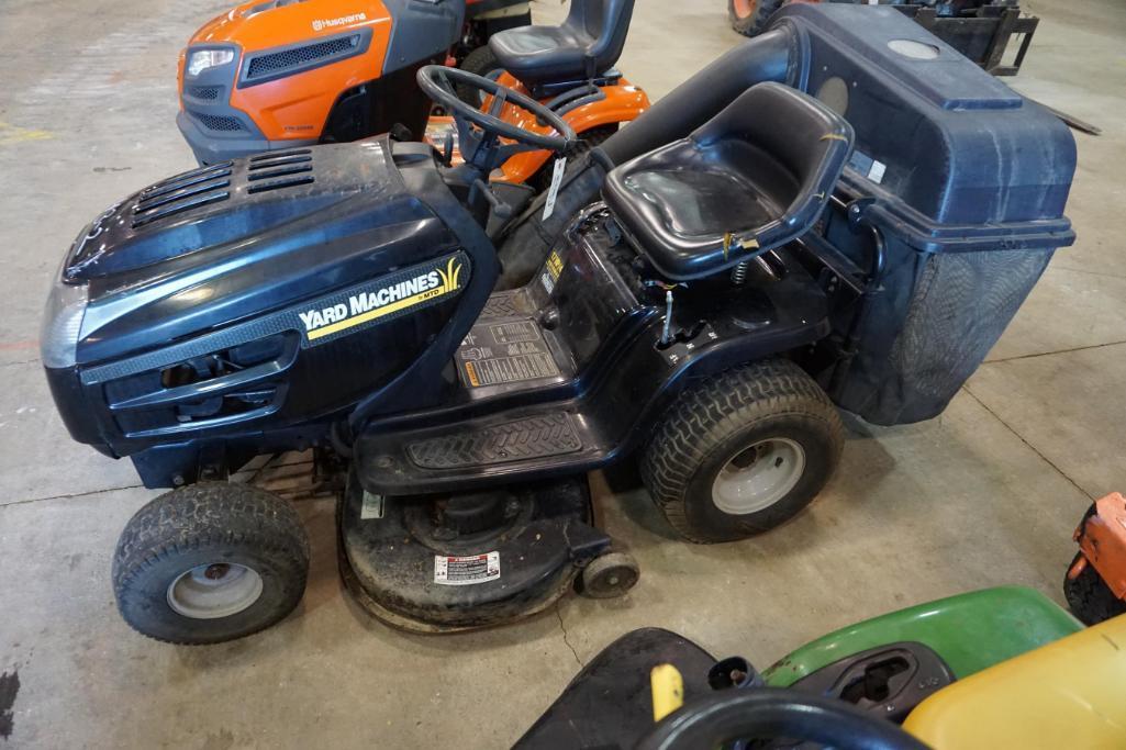 43-2 YARD MACHINE LAWN MOWER WITH 17 HP TWIN CYLIN