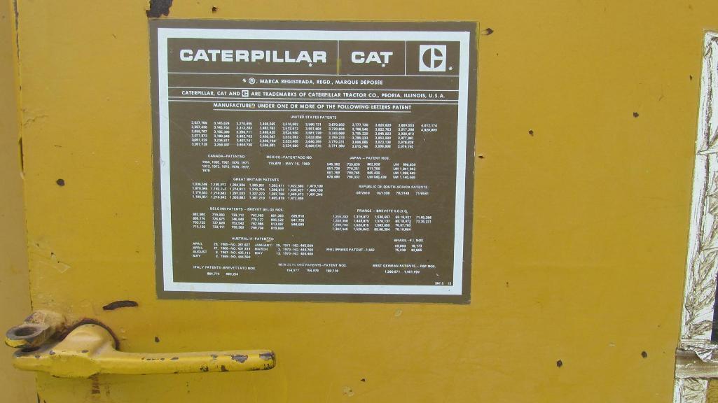 CATERPILLAR MODEL 941B DIESEL CRAWLER WITH 80" CLAM BUCKET & 4,478 HOURS (