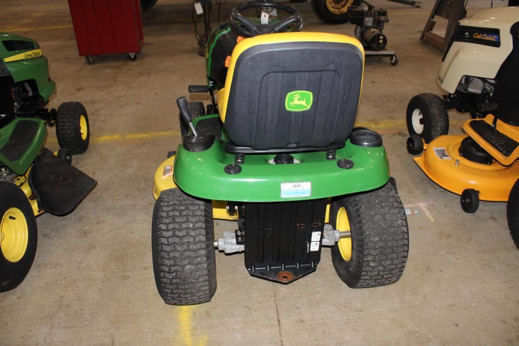 22-4: JOHN DEERE MODEL L110 AUTOMATIC LAWN MOWER, 38" DECK, 470 HOURS