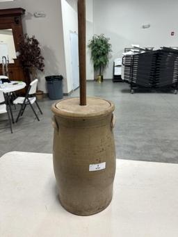 SIX GALLON BEE STING STONEWARE CHURN