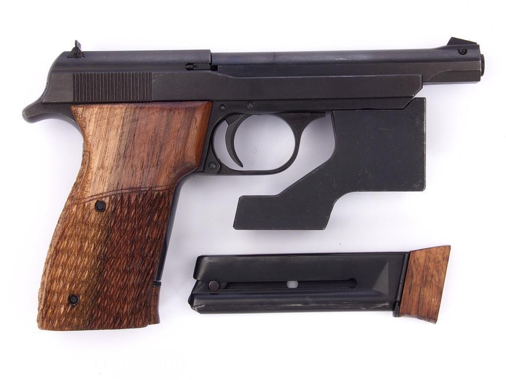 Manufacturer: Norinco Match Model: TT Olympia Gauge/Cal: .22 Type: Pistol Serial #: 6574 Misc: