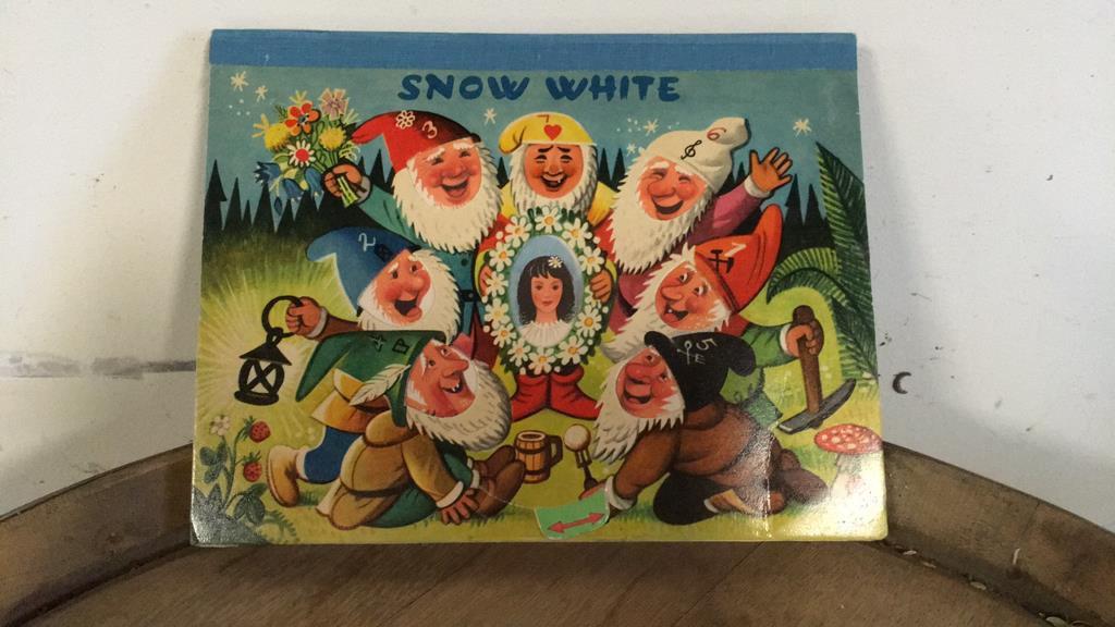 Vintage snow white pop up book