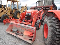 KUBOTA L3901 TRACTOR