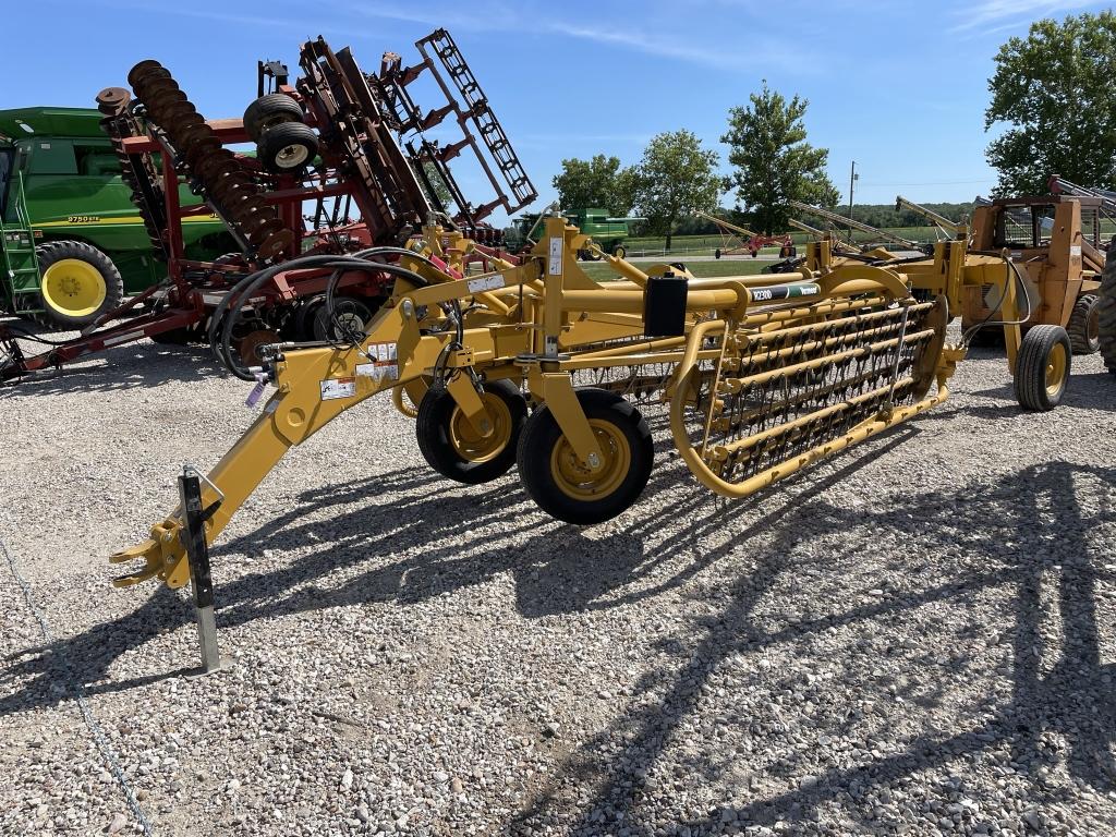 Vermeer R2300 Twin Rake