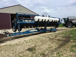 Kinze 3600 16-30 Edge Vac Planter