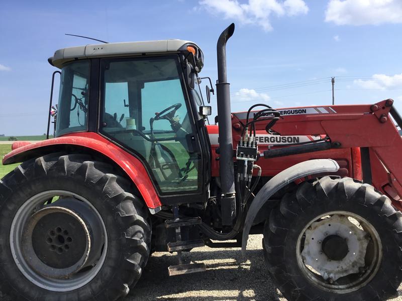 Massey Ferguson 5470 Tractor with MF955 Quick Tach Loader