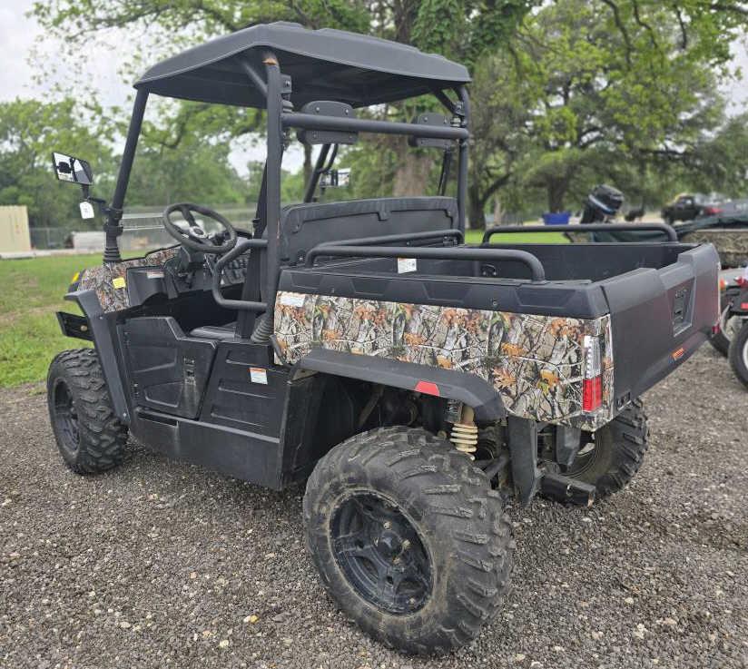 2021 Coleman UTV 4x4, Gas