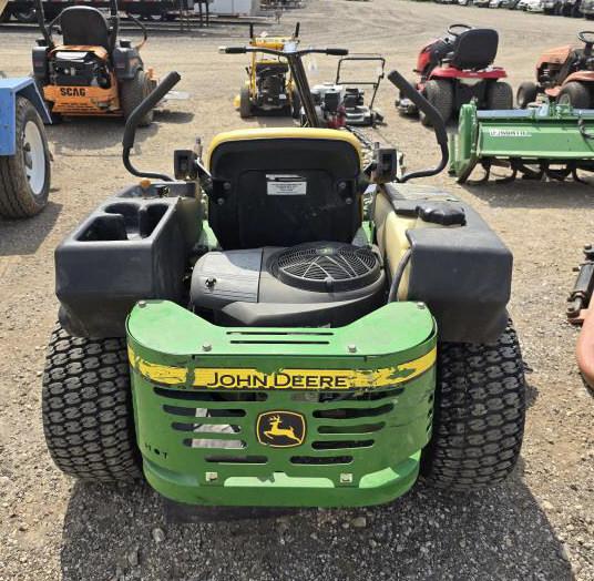 John Deere Z425 Zero Turn Riding Mower