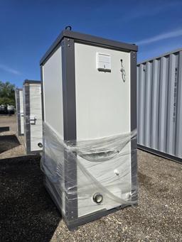 Portable Restroom (Bastone)