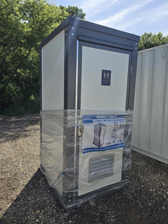 Portable Restroom (Bastone)