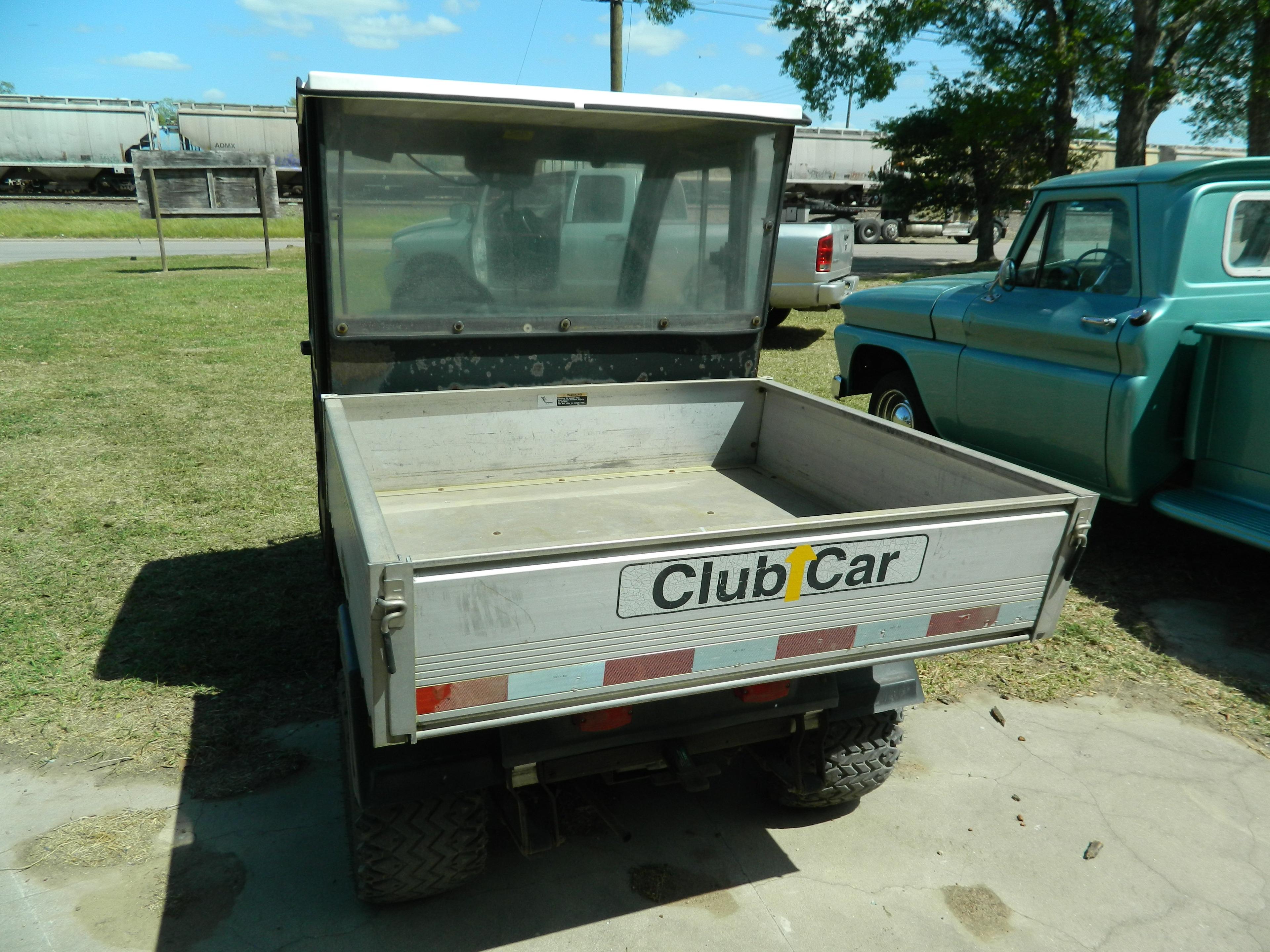 Club Car, Gas Engine. Starts & Runs Really Nice! Located in Sealy, Texas