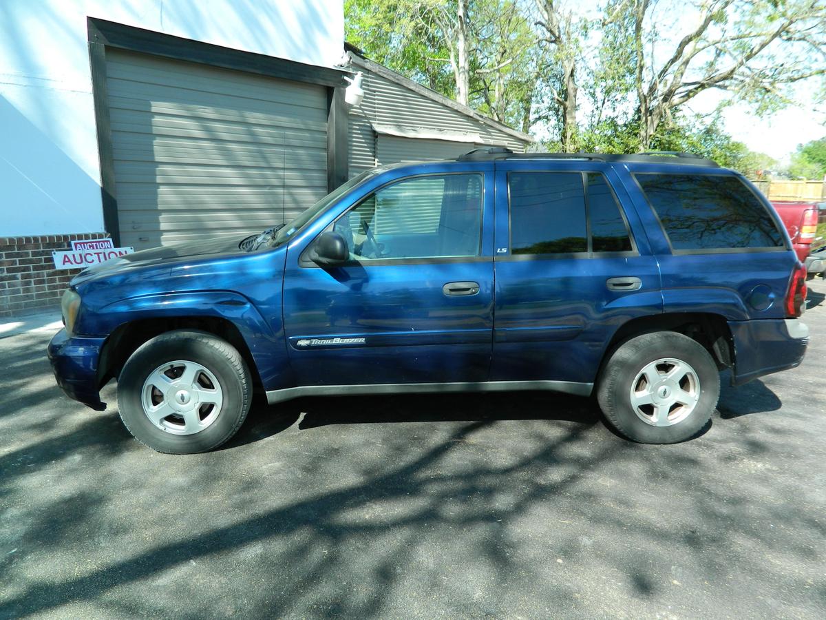 2002 Chevy Trailblazer LS 4.2L, 177623 miles, Starts, Runs and Drives As It Should, IN SEALY