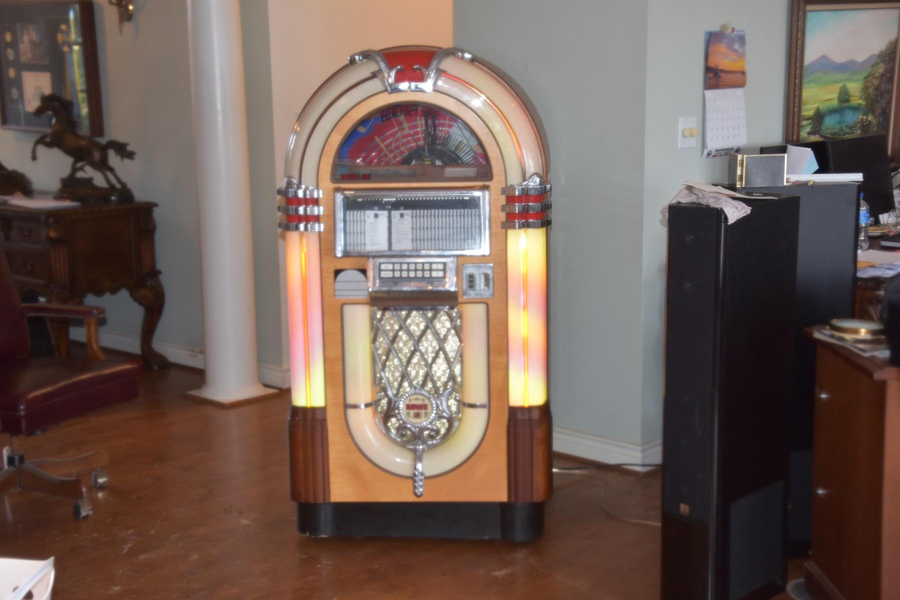 Located in NEW ULM, Texas:  Sept. 1997 Rowe Bubbler CD-RN Nostalgia Juke Box, Made in USA. Pick Up