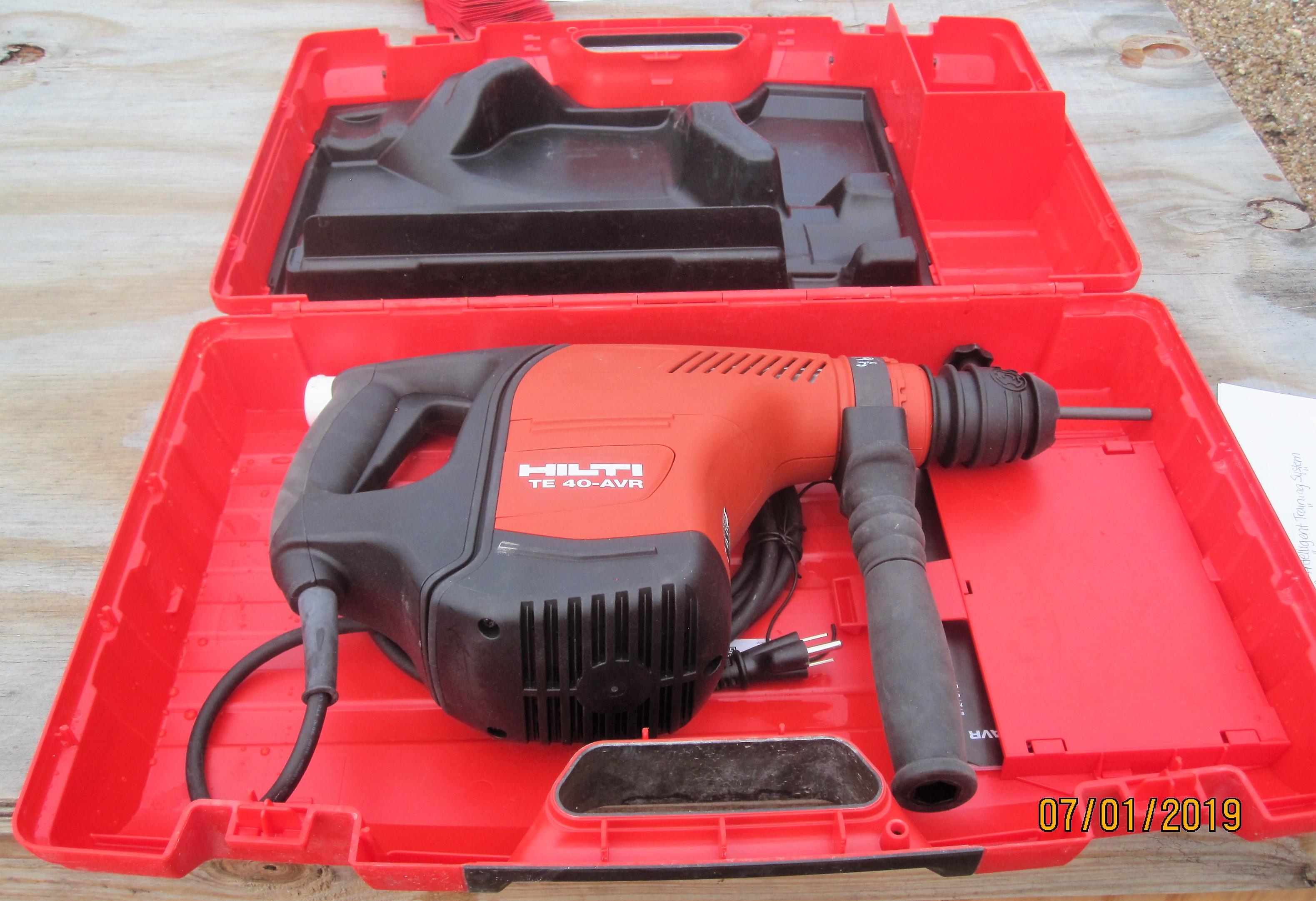 Hilti TE-40 AVR Combihammer