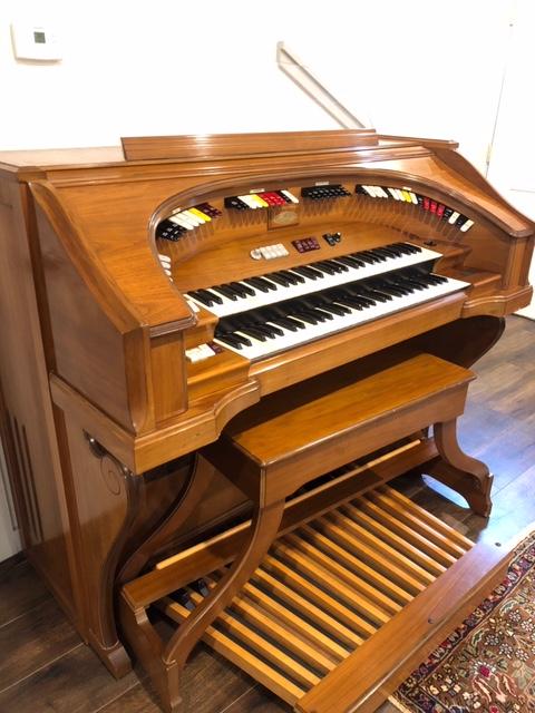 1966 Wurlitzer Model 4520 (First Year Model) Mint Condition and Plays Beautifully. West Houston