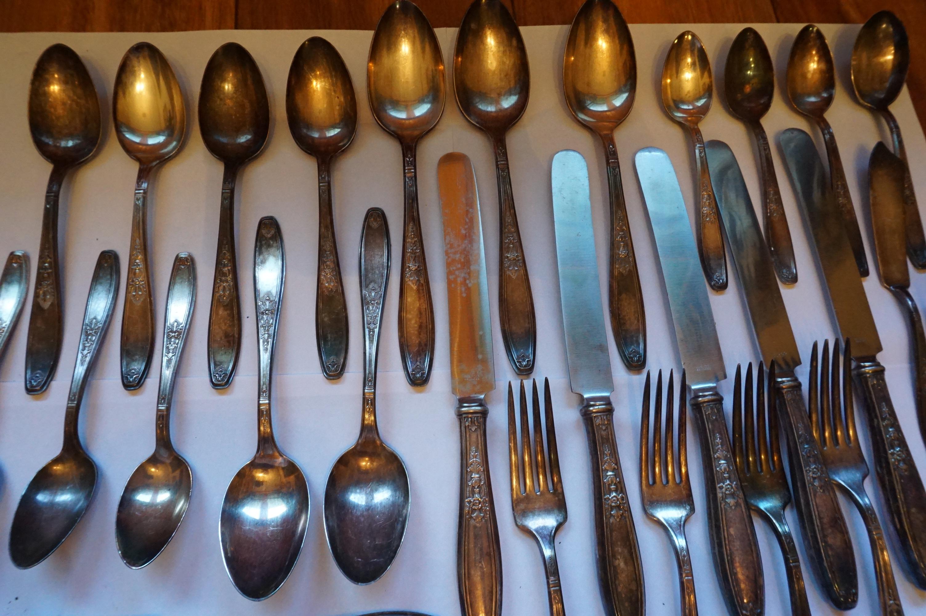 Twenty-Seven (27) X The Money: 1847 Rogers Bros, Vintage Flatware. Estate Find, Needs Polishing