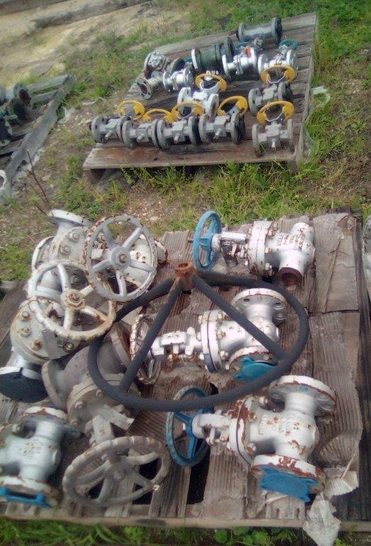 LOT OF Miscellaneous Valves