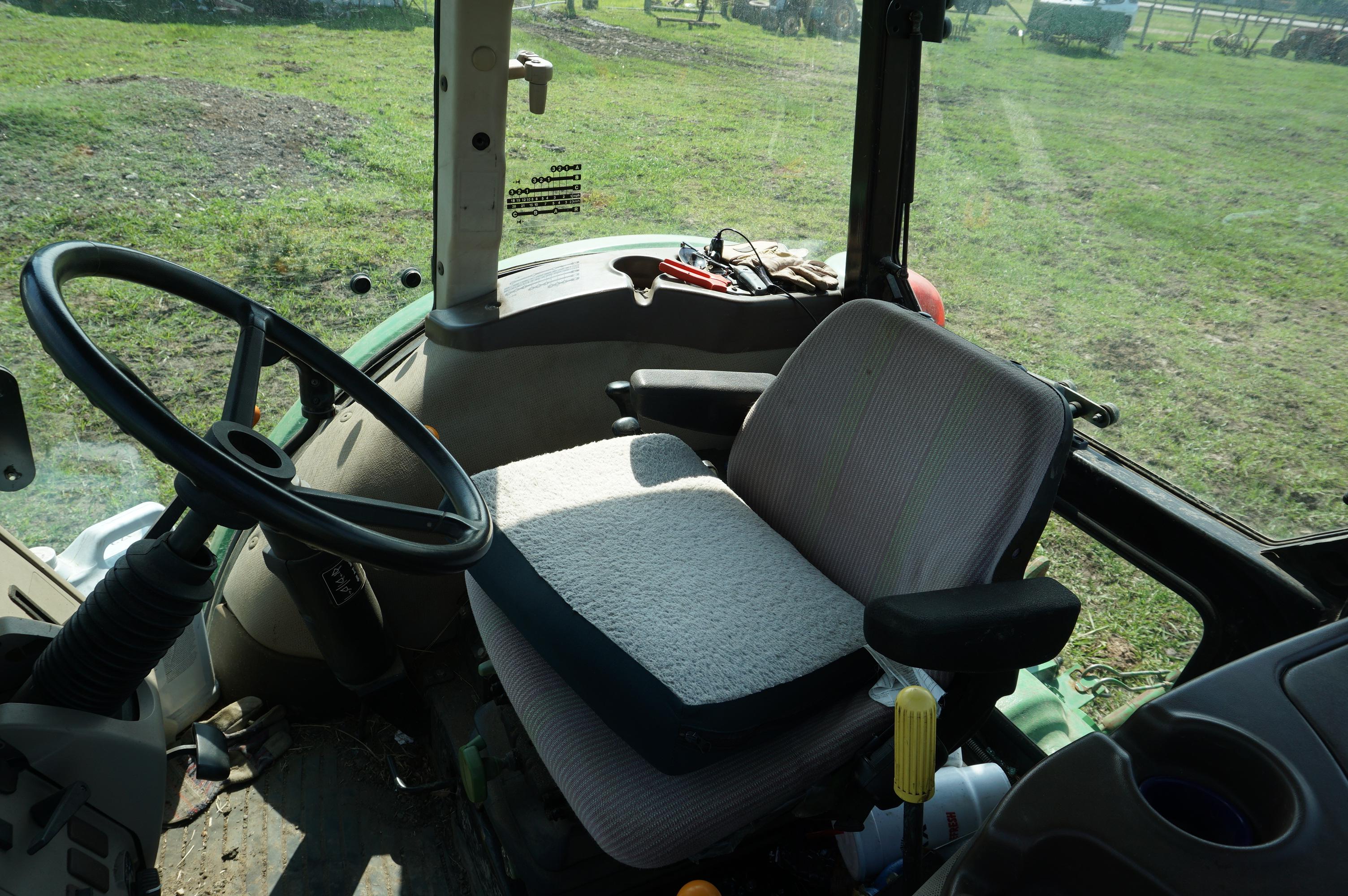 John Deere 6403 Cab Tractor with 542 Loader, Hayfork, Bucket. 1100 Hours