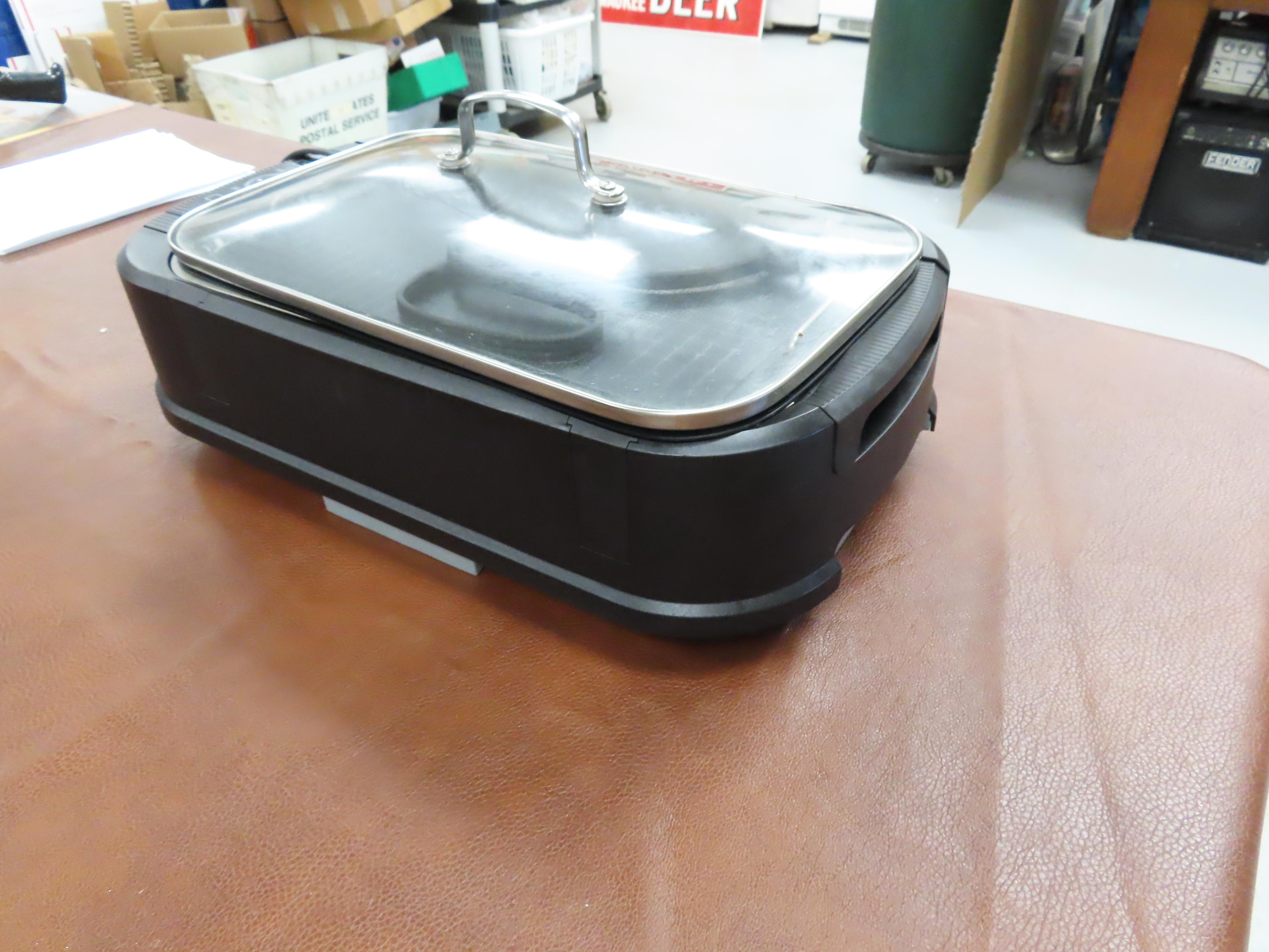 Power Smokeless Grill, lightly used, has two griddles, ventilation. sells for $100+. PICK-UP ONLY